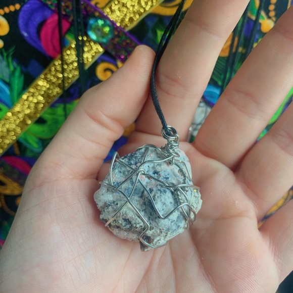 !Hand wrapped necklaces!  REAL geodes broken - Picture 2 of 6